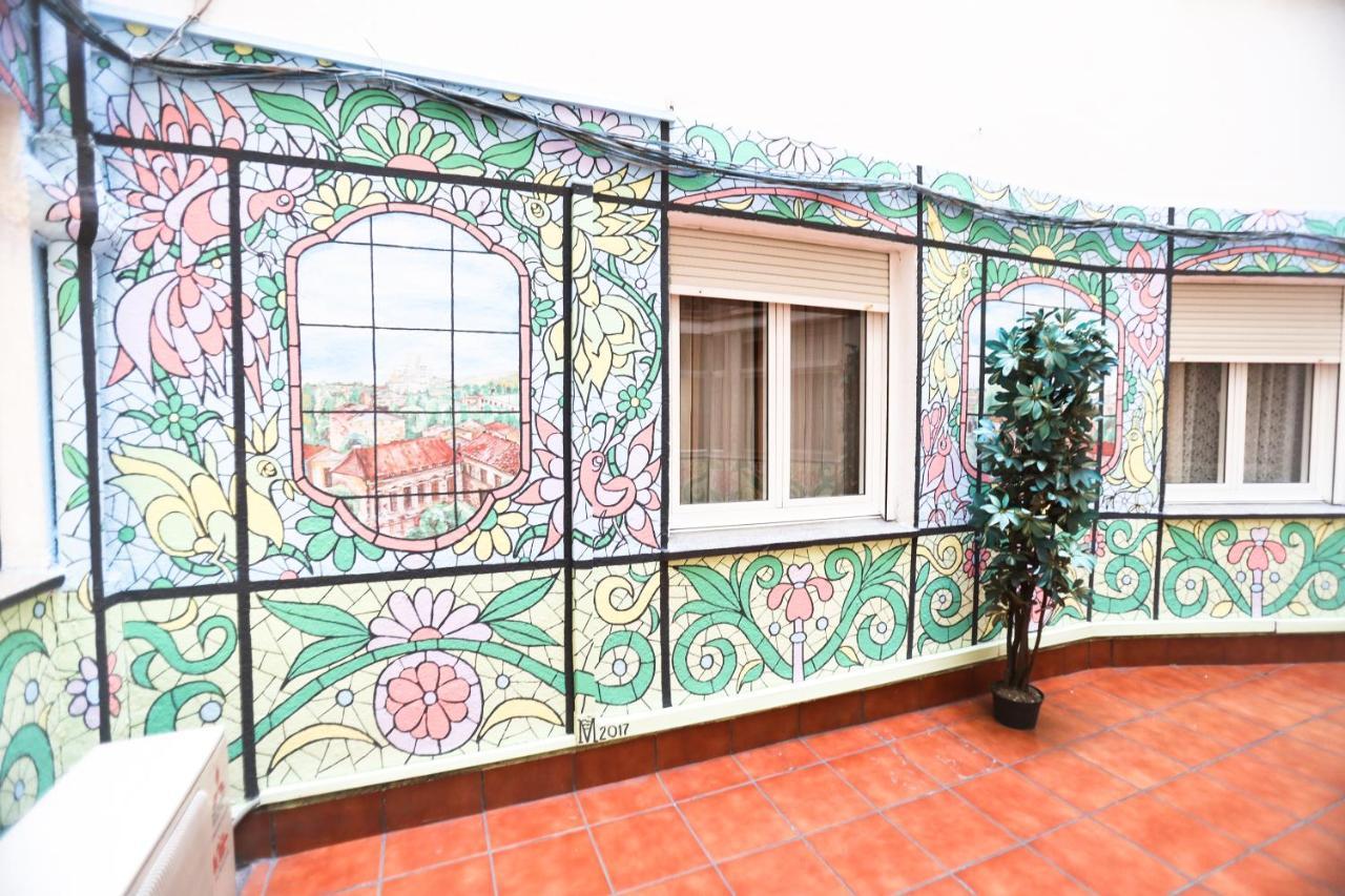Hostal Goya Suites Salamanca Bagian luar foto