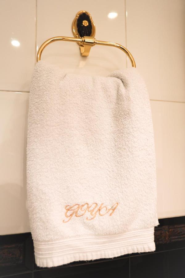 Hostal Goya Suites Salamanca Bagian luar foto